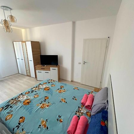 In Apart Hotel Βουκουρέστι Εξωτερικό φωτογραφία