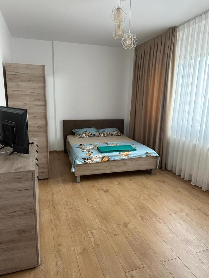 In Apart Hotel Βουκουρέστι Εξωτερικό φωτογραφία
