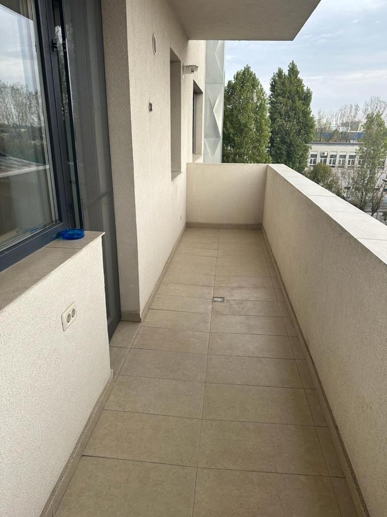 In Apart Hotel Βουκουρέστι Εξωτερικό φωτογραφία