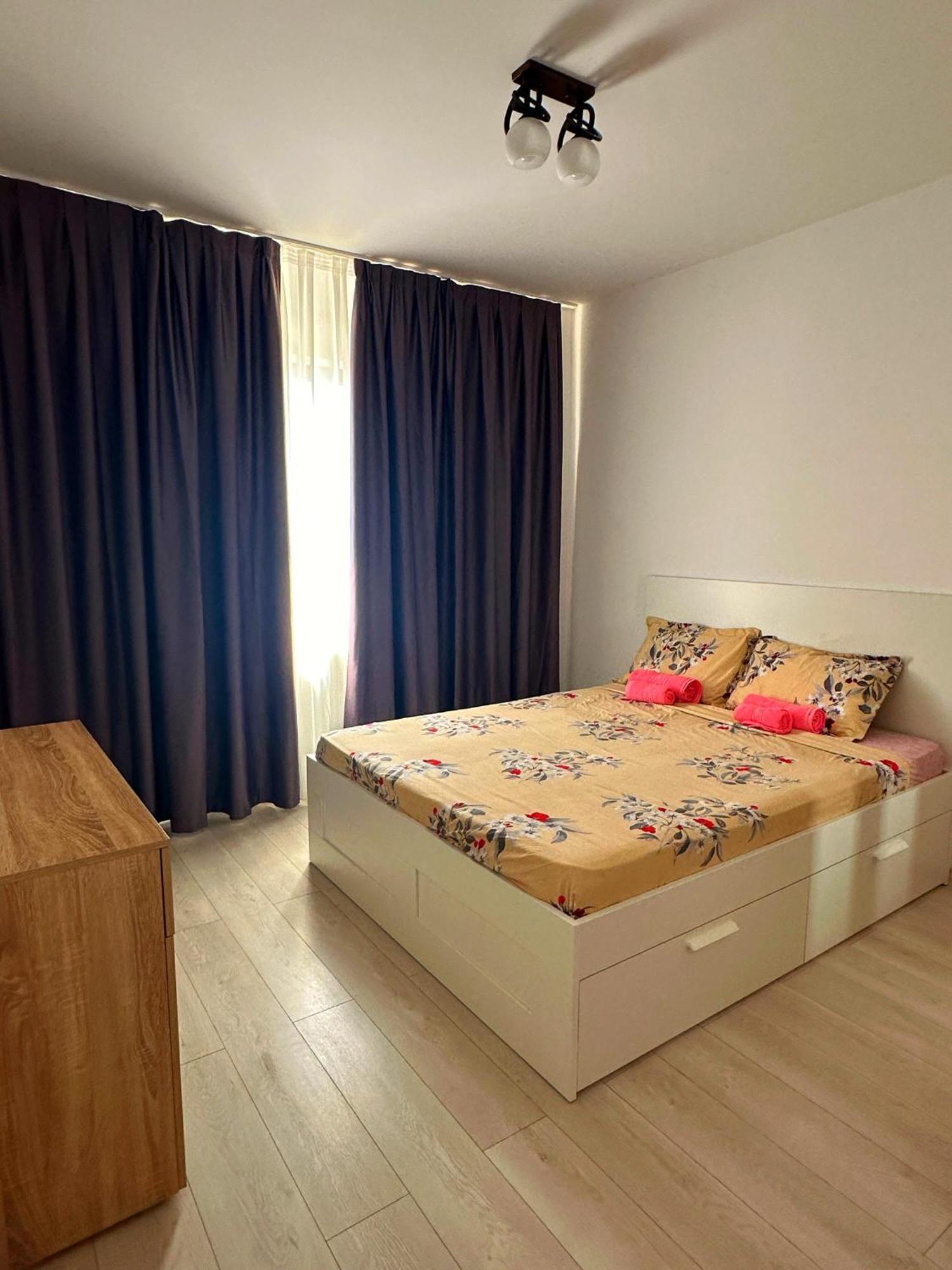 In Apart Hotel Βουκουρέστι Εξωτερικό φωτογραφία