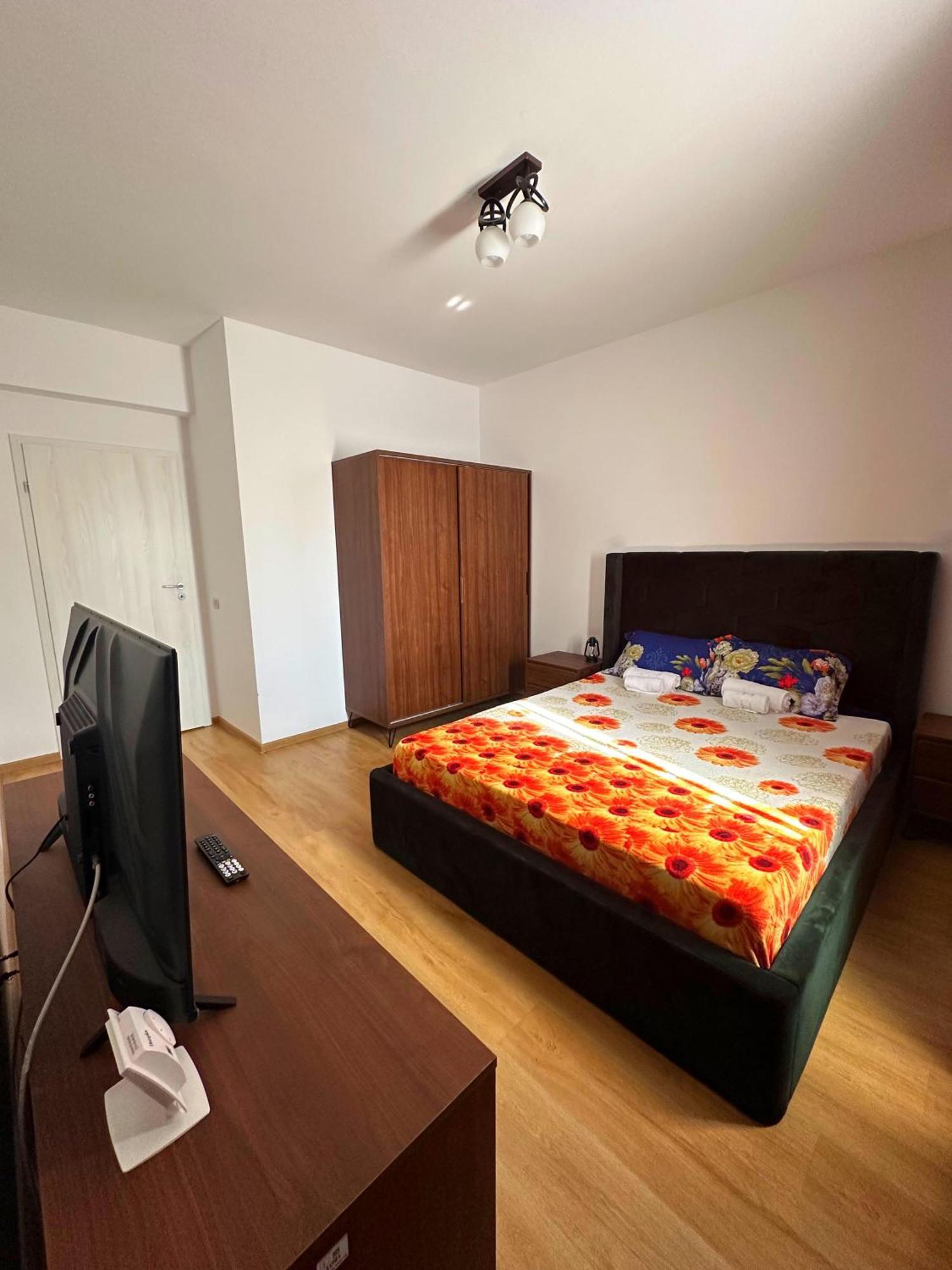 In Apart Hotel Βουκουρέστι Εξωτερικό φωτογραφία